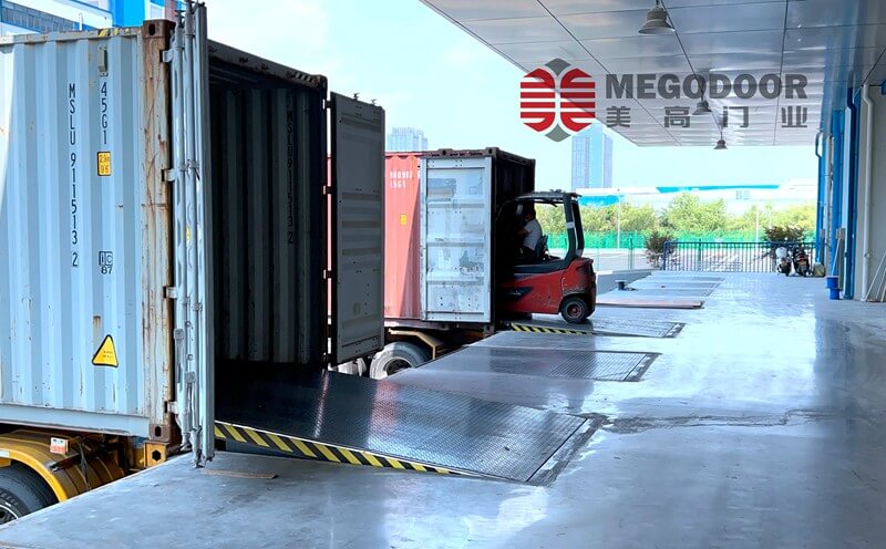 淮安地区装卸货平台登车桥的广泛应用与安装要点插图2