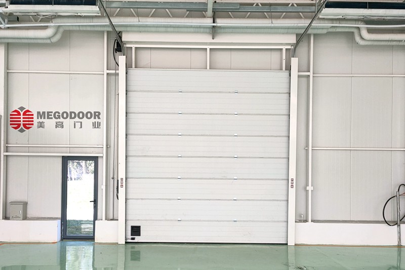 除霍曼外,这些电动提升门品牌值得关注:国产崛起与品质变革插图 除霍曼外,这些电动提升门品牌值得关注:国产崛起与品质变革插图