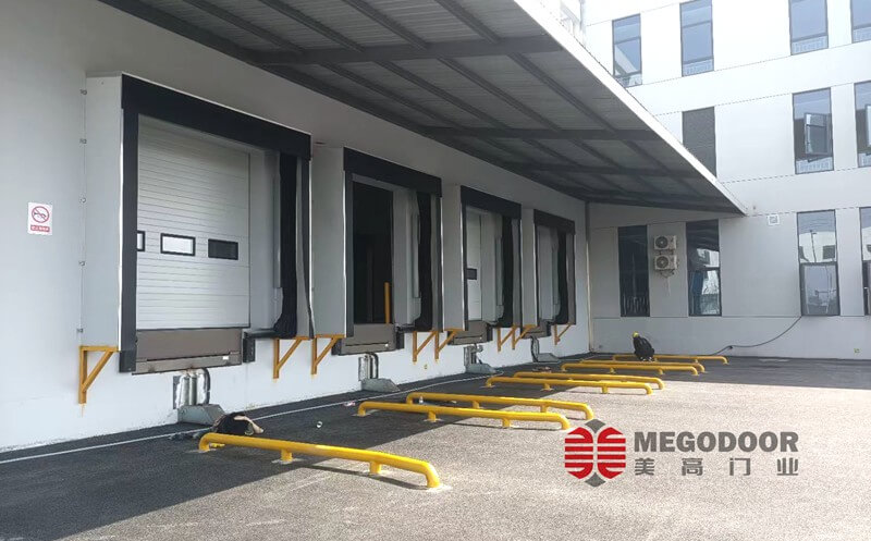 淮安冷库保温充气式门封缩略图