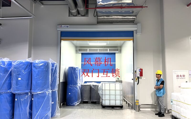 淮安印刷厂房门系统升级：双门联锁缓冲通道构建节能安全新标杆插图1